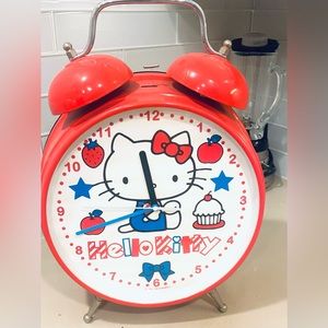 🎀🛍🎀GIANT HELLO KITTY ALARM CLOCK🛍🎀🛍🎀